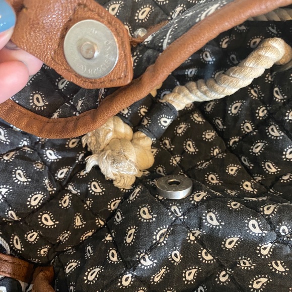 Cute designed black and white casual backpack - Picture 3 of 8